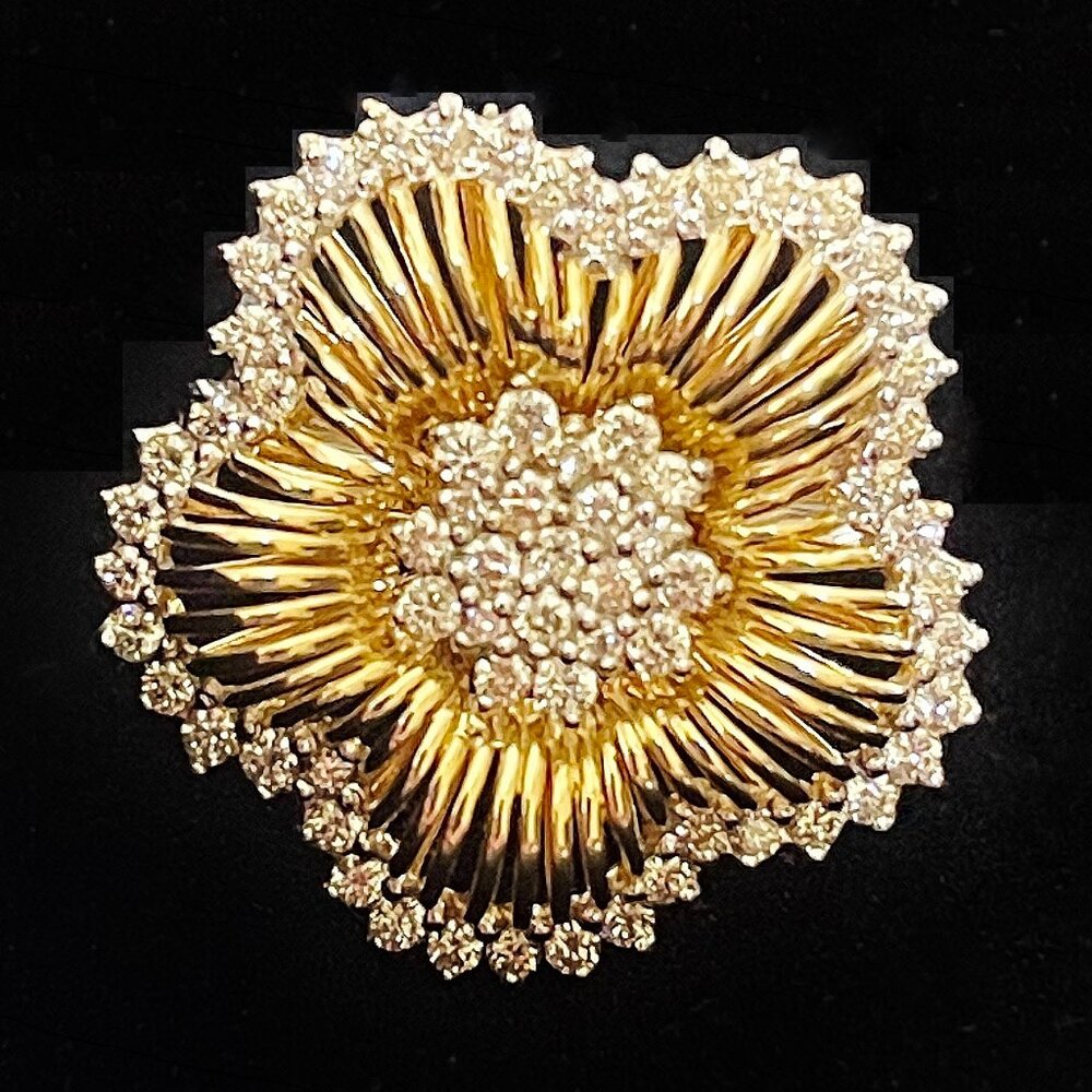 $9500 / NEW / Sonia B Designer Luxury Diamond Flower Ring / 14K gold
